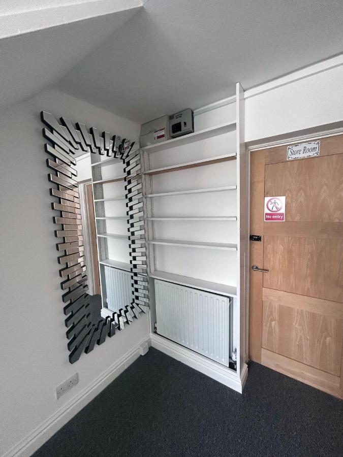 Seascape Penthouse With Free Parking Apartment Plymouth Exterior photo